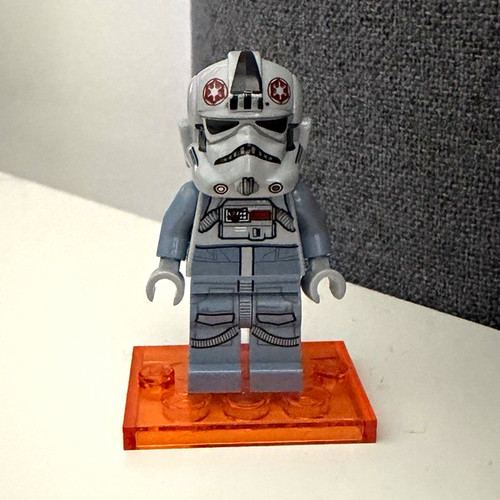 Lego star wars driver - star,