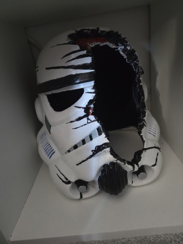 Star wars helmet - star,