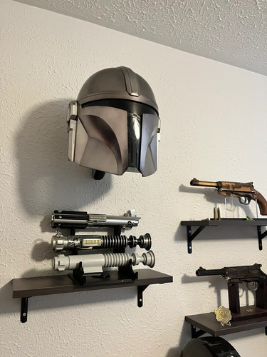 Helmet wall mount - wall, size